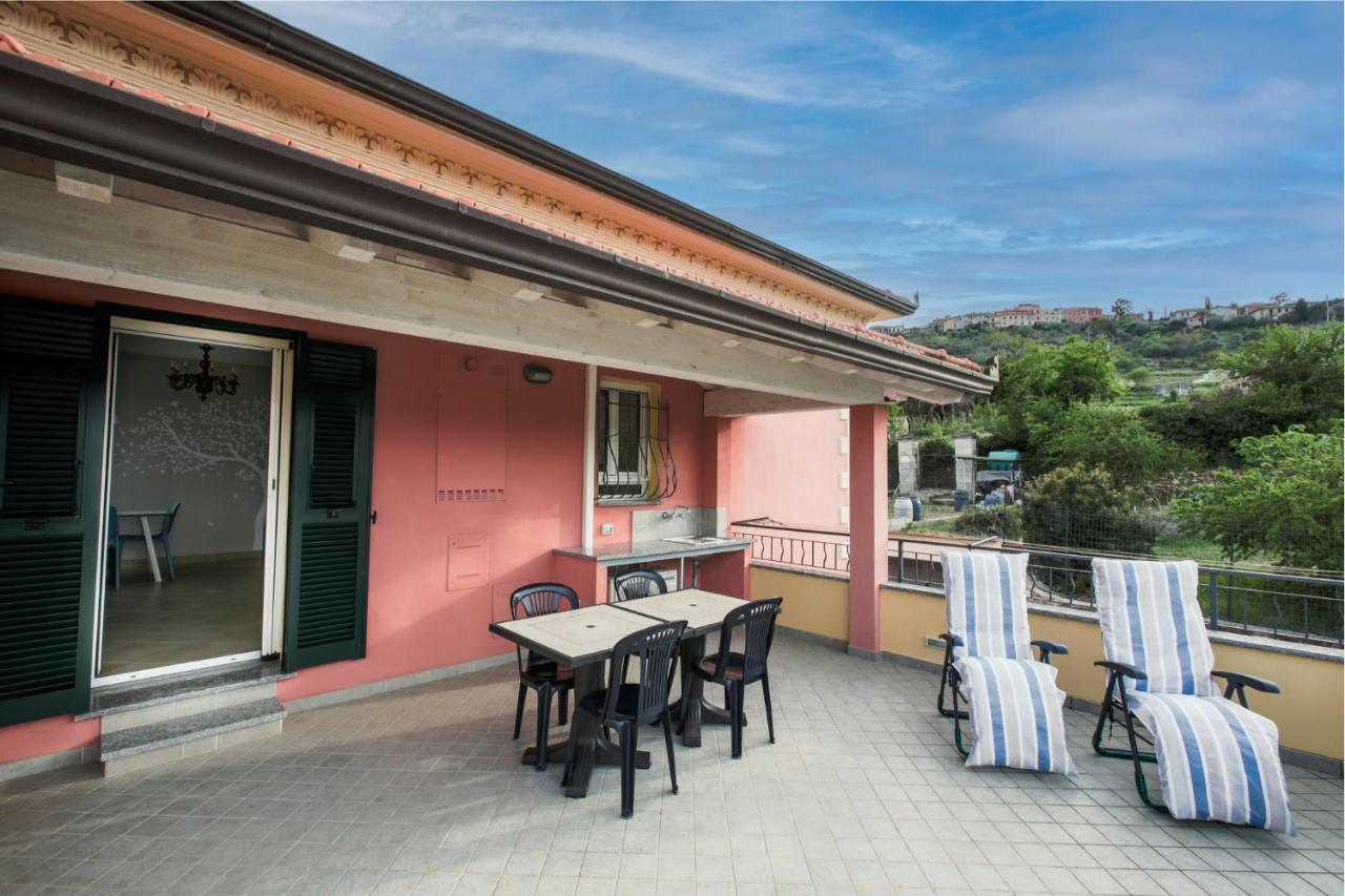 La Quercia Casa Vacanza Imperia Bagian luar foto